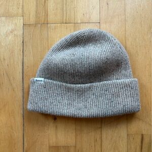 Madewell Beanie. Like New! Worn once!